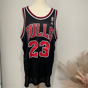 Champion | Chicago Bulls Vintage 90s Jersey